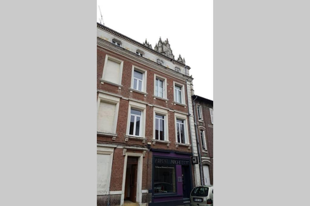 F1 Au Pied De La Cathedrale Apartment Beauvais Exterior photo